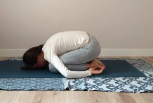 yoga-postura del niño- balasana